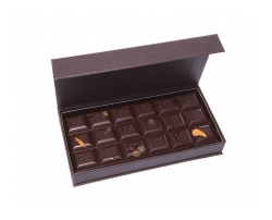 Шоколад темный 66% в подарочной коробке на магните