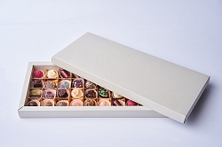 40 конфет ручной работы в коробке
